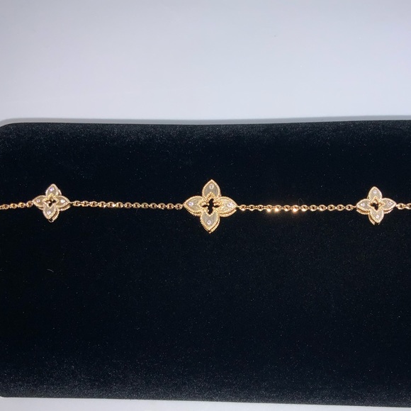 18k Venetian Station Necklace - Picture 12 of 14